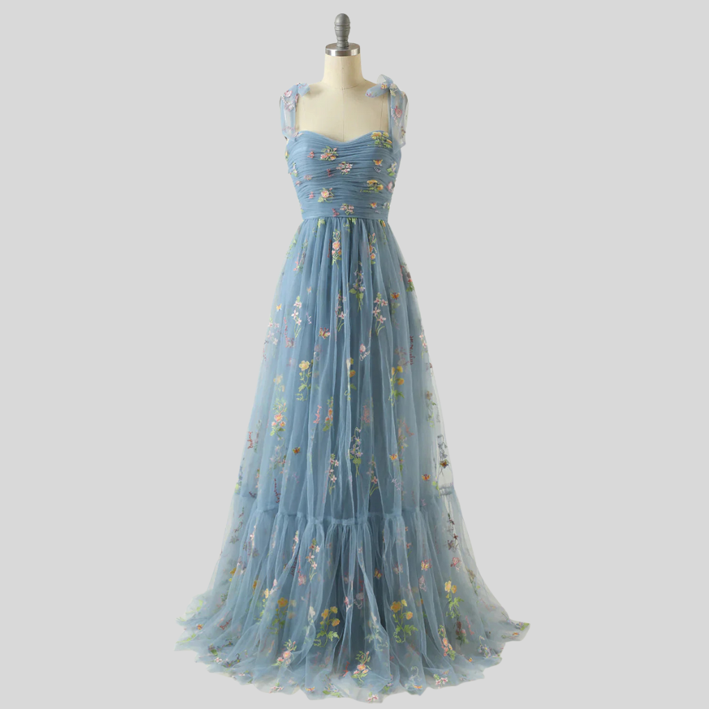 Elegant Embroidered Tulle Ball Gown – Statement Evening Wear