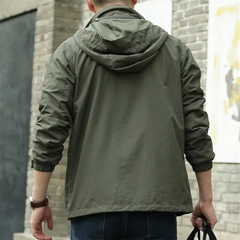 Everest Waterproof Outdoor Jacket with Detachable Hood All-Weather Protection for the Modern Adventurer