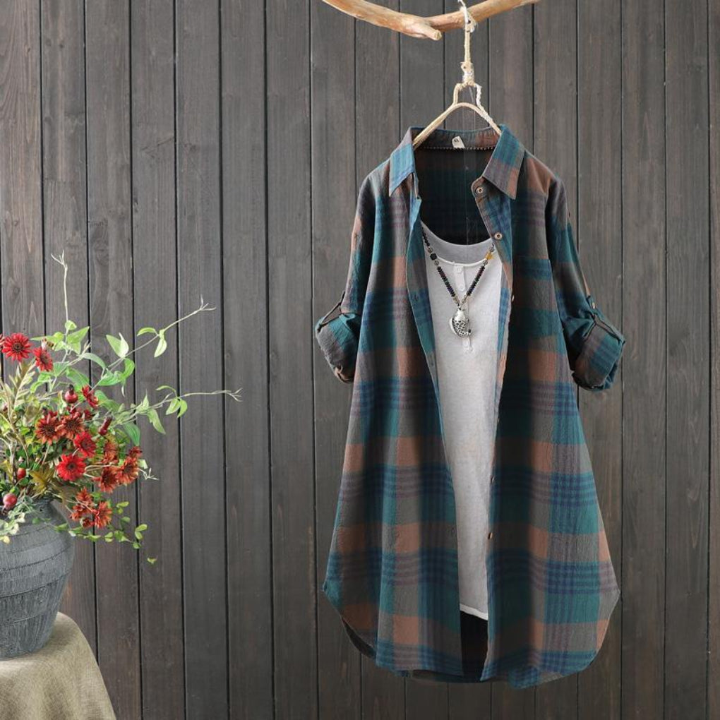 Women’s Blouse – Modern Cut with Everyday Flair